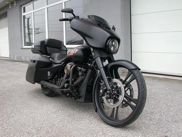 Harley Davidson FLHXS Street Glide